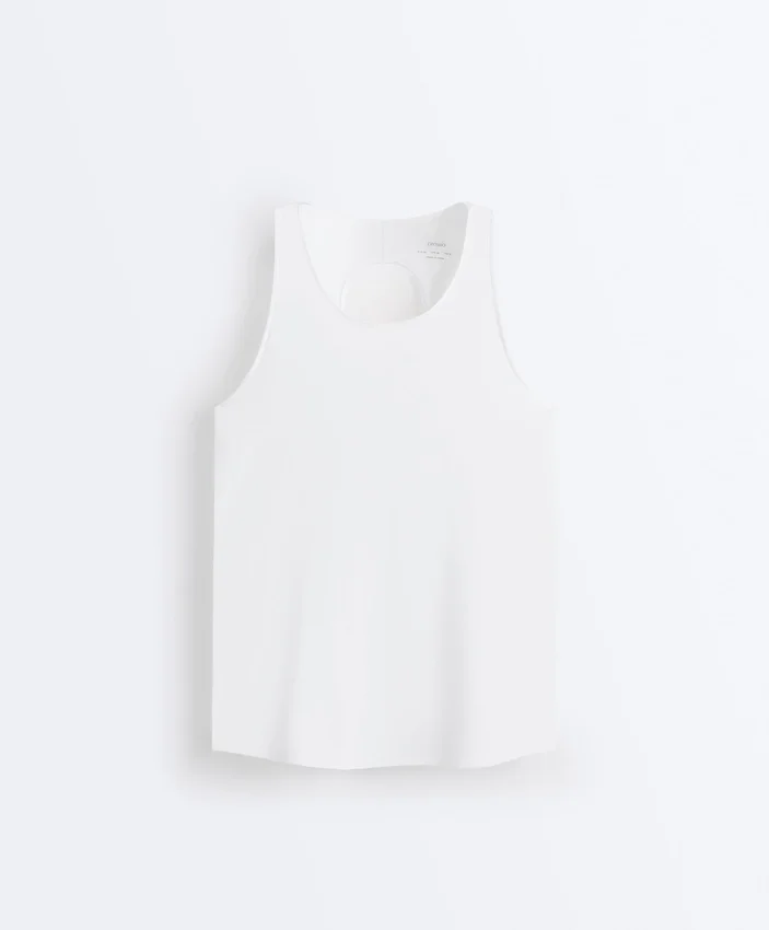 T-shirt Comfortlux com costas cruzadas T-shirt Comfortlux com costas cruzadas