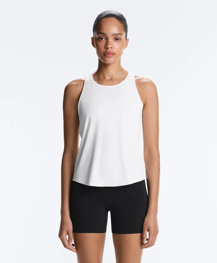T-shirt Comfortlux com costas cruzadas T-shirt Comfortlux com costas cruzadas