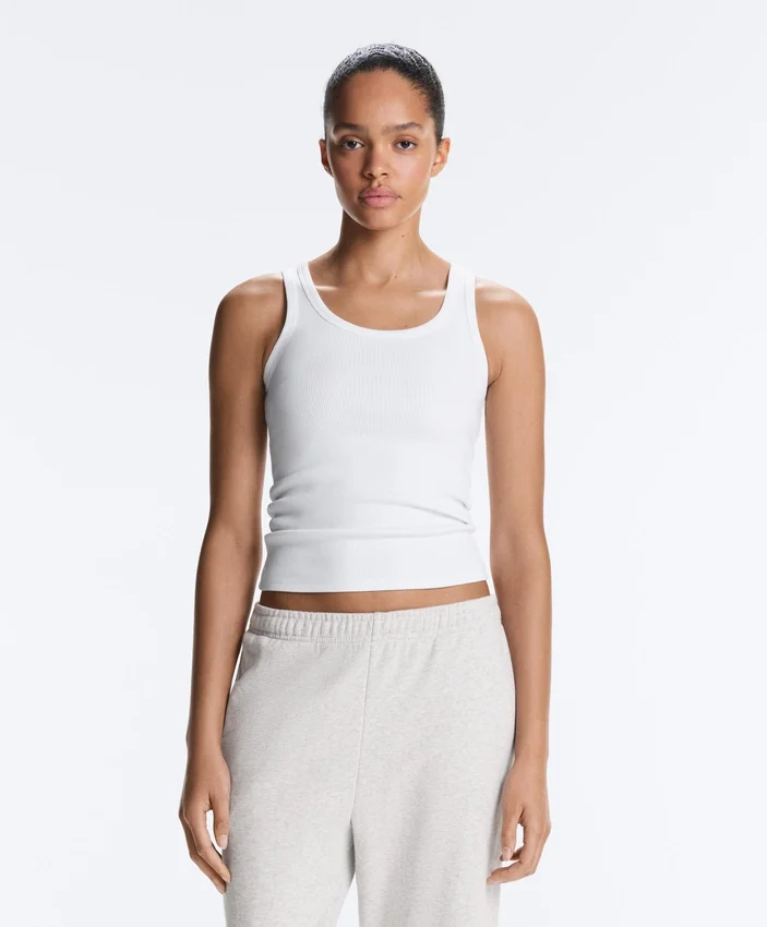 T-shirt justa com alças em canelado, em algodão e modal T-shirt justa com alças em canelado, em algodão e modal