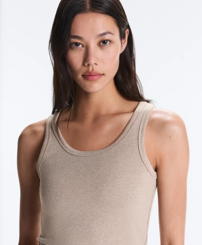 T-shirt justa com alças em canelado, em algodão e modal T-shirt justa com alças em canelado, em algodão e modal