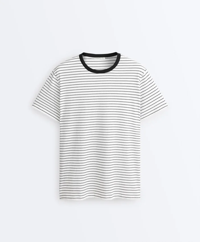 T-shirt oversize de manga curta em mistura de algodão com riscas contrastantes T-shirt oversize de manga curta em mistura de algodão com riscas contrastantes