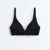 Top de biquíni com laço nas costas e decote halter em piqué Top de biquíni com laço nas costas e decote halter em piqué