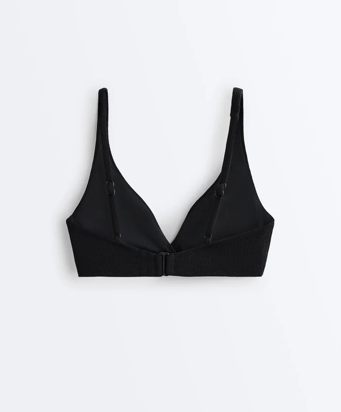 Top de biquíni com laço nas costas e decote halter em piqué Top de biquíni com laço nas costas e decote halter em piqué