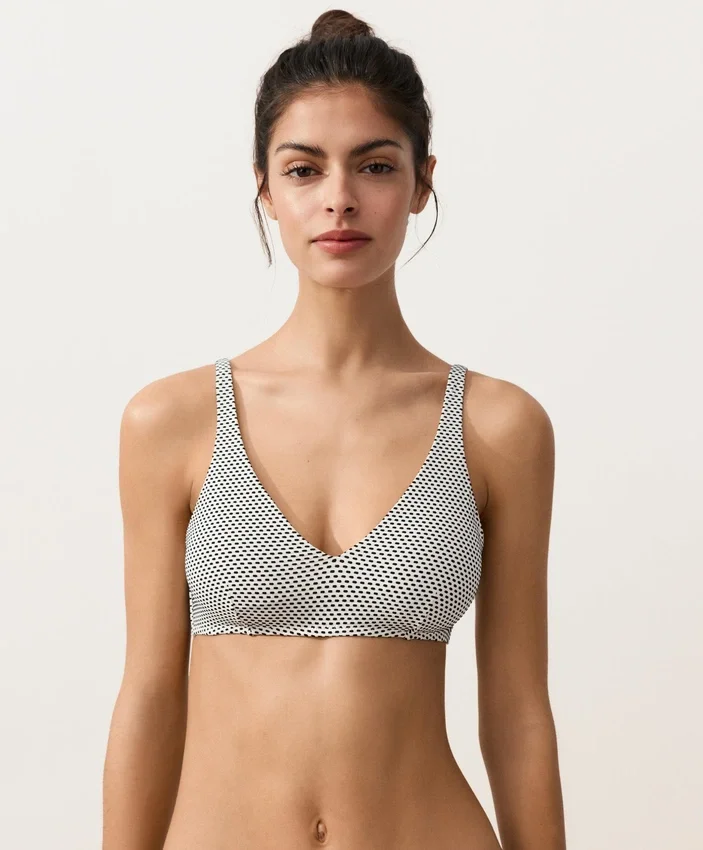 Top de biquíni halter em jacquard com bolinhas Top de biquíni halter em jacquard com bolinhas