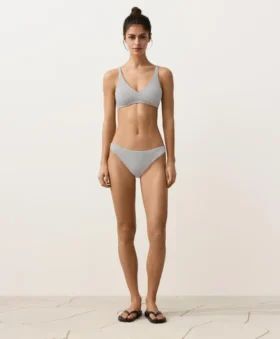 Top de biquíni halter em jacquard com bolinhas Top de biquíni halter em jacquard com bolinhas