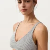 Top de biquíni halter em jacquard com bolinhas Top de biquíni halter em jacquard com bolinhas