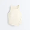 Tops de manga curta Comfortlux com decote halter e bainha com bordado