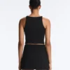 Tops de manga curta Comfortlux com decote halter e bainha com bordado Tops de manga curta Comfortlux com decote halter e bainha com bordado