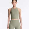 Tops sem mangas Comfortlux com decote halter Tops sem mangas Comfortlux com decote halter
