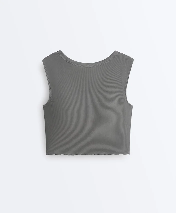 Tops sem mangas de calções em malha canelada com mistura de modal e detalhe ondulado Tops sem mangas de calções em malha canelada com mistura de modal e detalhe ondulado